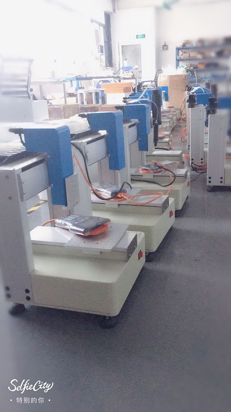 點膠機設(shè)備出現(xiàn)漏膠的原因