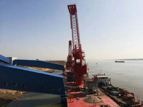 湖北一永久性砂石集并中心建成，總投資約2.5億元，年設(shè)計(jì)吞吐量360萬噸